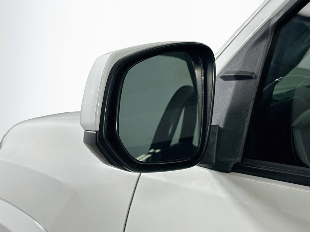 Used 2019 Toyota Tacoma SR5 RWD image 39