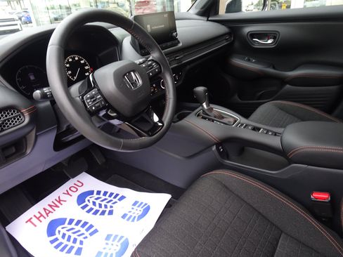 Used 2024 Honda HR-V Sport image 11