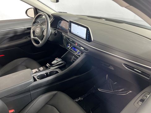 Used 2023 Hyundai Sonata Limited image 29