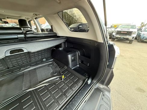 Used 2016 Toyota 4Runner SR5 Premium image 41