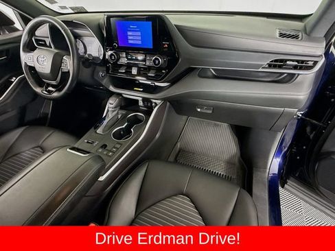 Used 2023 Toyota Highlander XSE FWD image 26