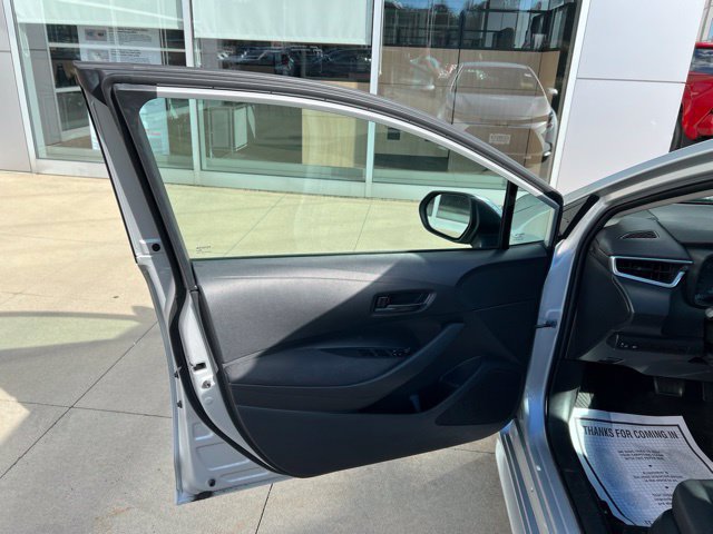 Used 2024 Toyota Corolla LE FWD image 25