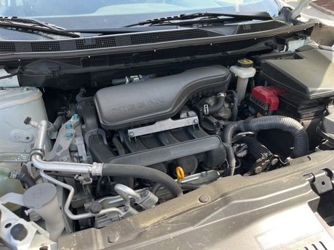 Used 2022 Nissan Rogue Sport S image 32