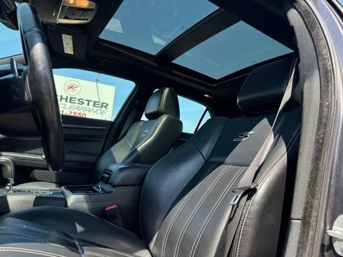 Used 2014 Chrysler 300 S AWD/4WD image 6