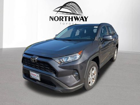 Used 2021 Toyota RAV4 XLE w/ Convenience Package AWD/4WD image 7