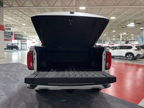 Used 2019 GMC Sierra 1500 Denali w/ Denali Ultimate Package AWD/4WD image 6
