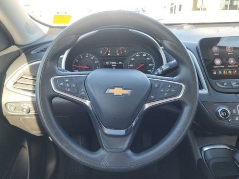 Used 2023 Chevrolet Malibu LT image 28