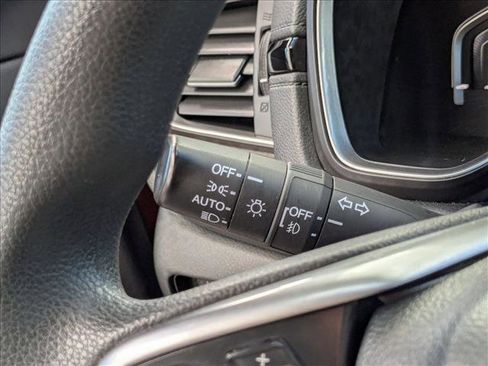 Used 2018 Honda CR-V EX image 16