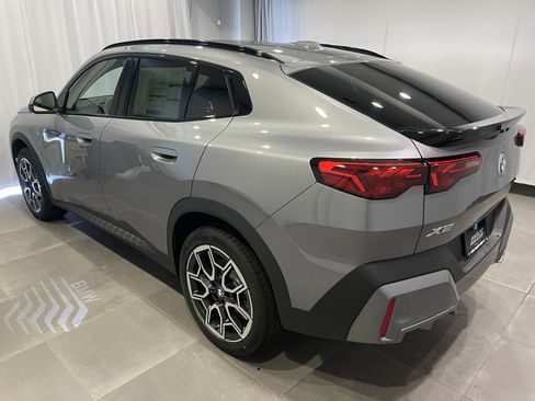New 2026 BMW X2 xDrive28i w/ Technology Package AWD/4WD image 4