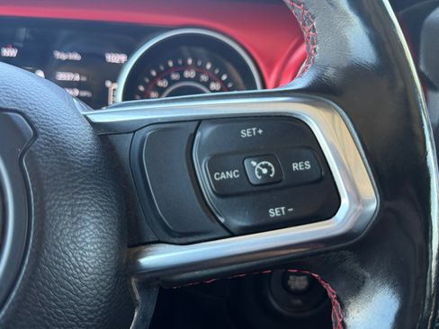 Used 2021 Jeep Gladiator Rubicon AWD/4WD image 19