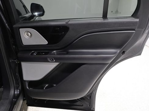 Used 2020 Lincoln Aviator Reserve w/ Equipment Group 202A AWD/4WD image 22