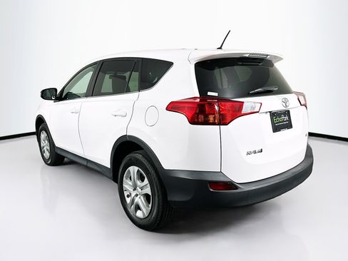 Used 2015 Toyota RAV4 LE FWD image 5