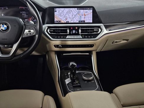 Used 2022 BMW 330i Sedan RWD image 9