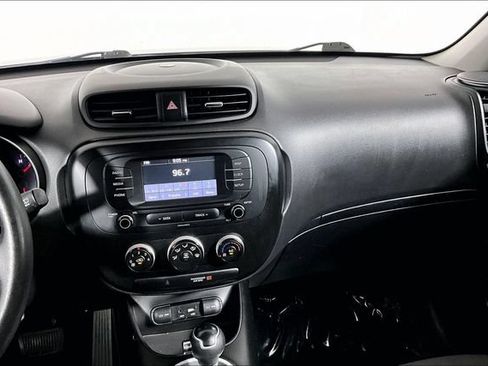 Used 2019 Kia Soul FWD image 9