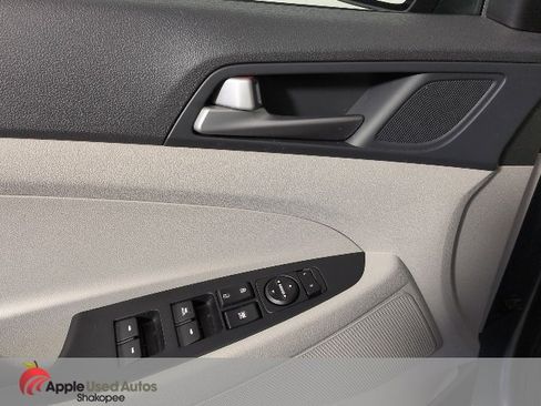 Used 2018 Hyundai Tucson SEL image 12