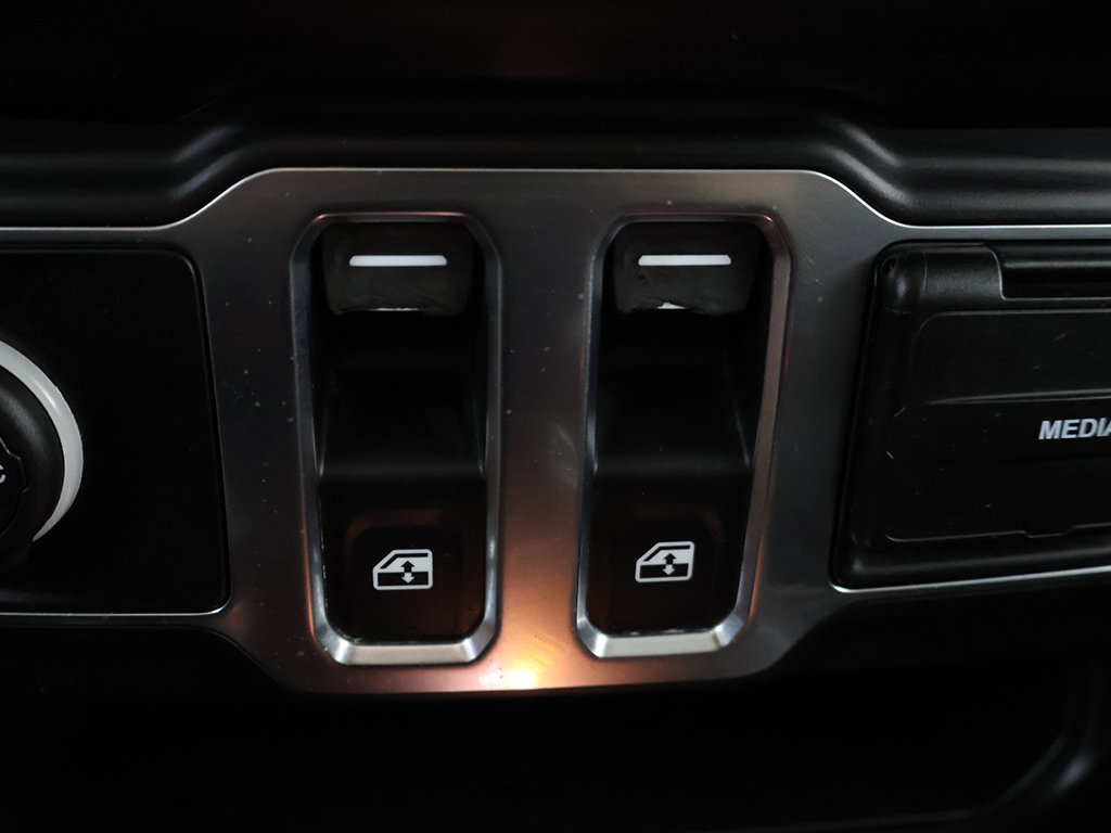 Used 2022 Jeep Wrangler Sport AWD/4WD image 40