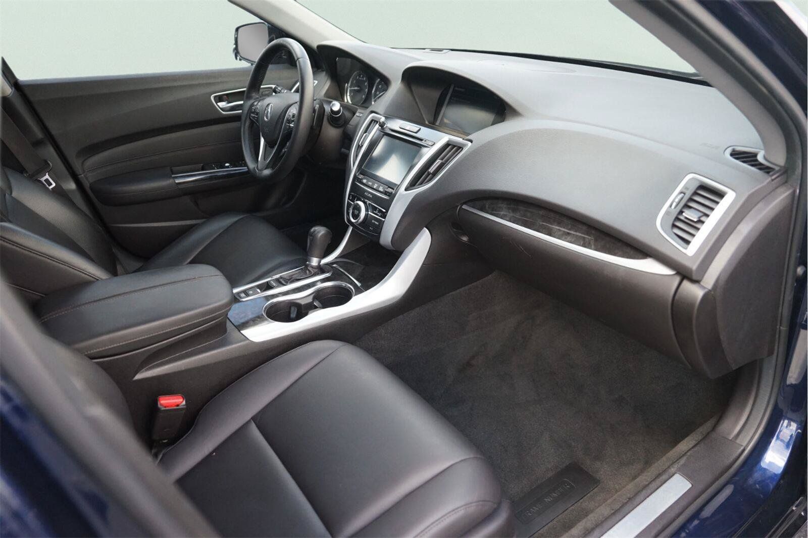 Used 2018 Acura TLX FWD image 18