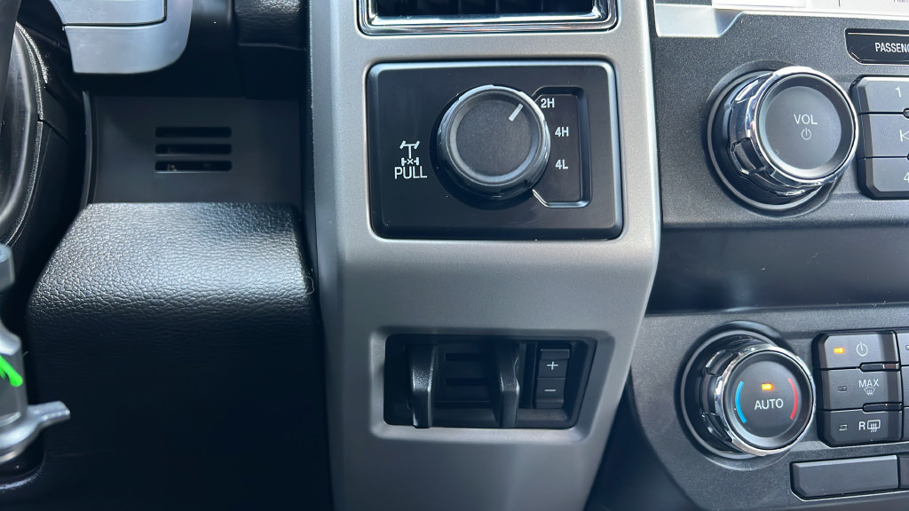 Used 2019 Ford F250 Lariat w/ Chrome Package AWD/4WD image 22