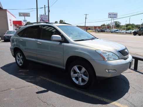 Used 2004 Lexus RX 330 FWD image 2