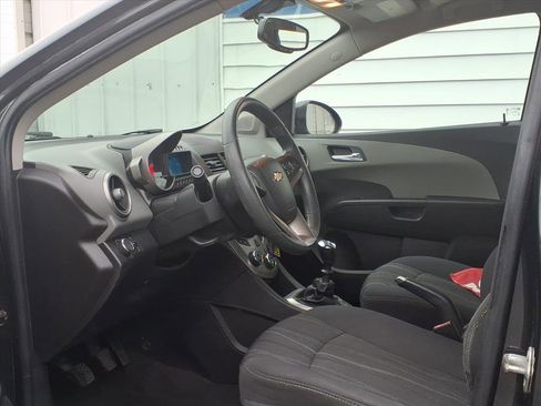 Used 2014 Chevrolet Sonic LT image 8