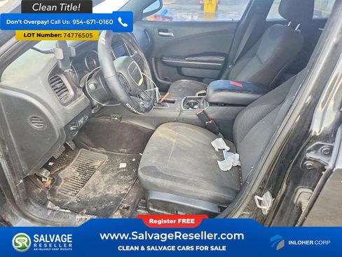 Used 2018 Dodge Charger SXT image 9
