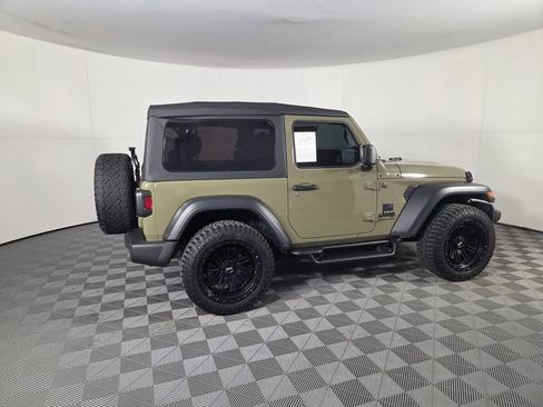 Used 2025 Jeep Wrangler Sport AWD/4WD image 5