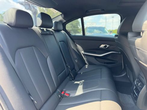 Used 2022 BMW 330i Sedan w/ M Sport Package RWD image 20