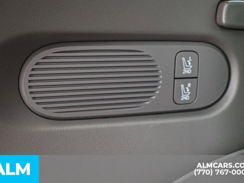 Used 2026 Hyundai Palisade SEL FWD image 27