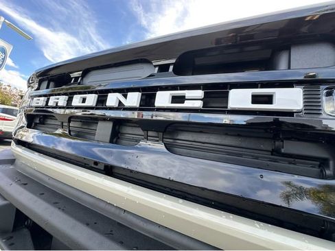 New 2025 Ford Bronco Outer Banks w/ Sasquatch Package image 20