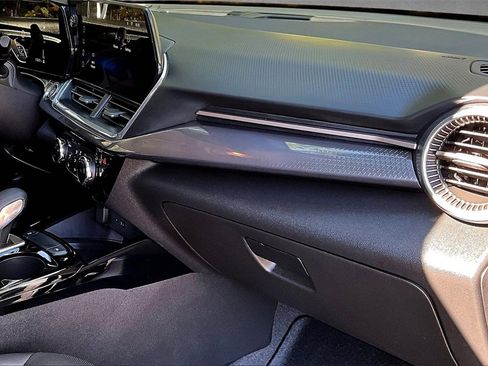 Used 2025 Chevrolet Trax ACTIV w/ Sunroof Package image 21