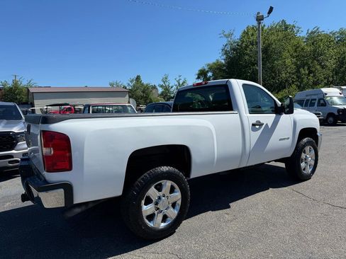 Used 2011 Chevrolet Silverado 2500 W/T w/ Snow Plow Prep Package AWD/4WD image 11