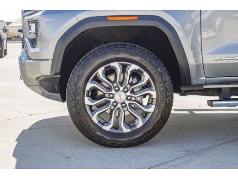 Used 2024 GMC Canyon Denali AWD/4WD image 5