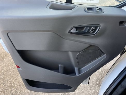New 2024 Ford Transit 250 Low Roof RWD image 20