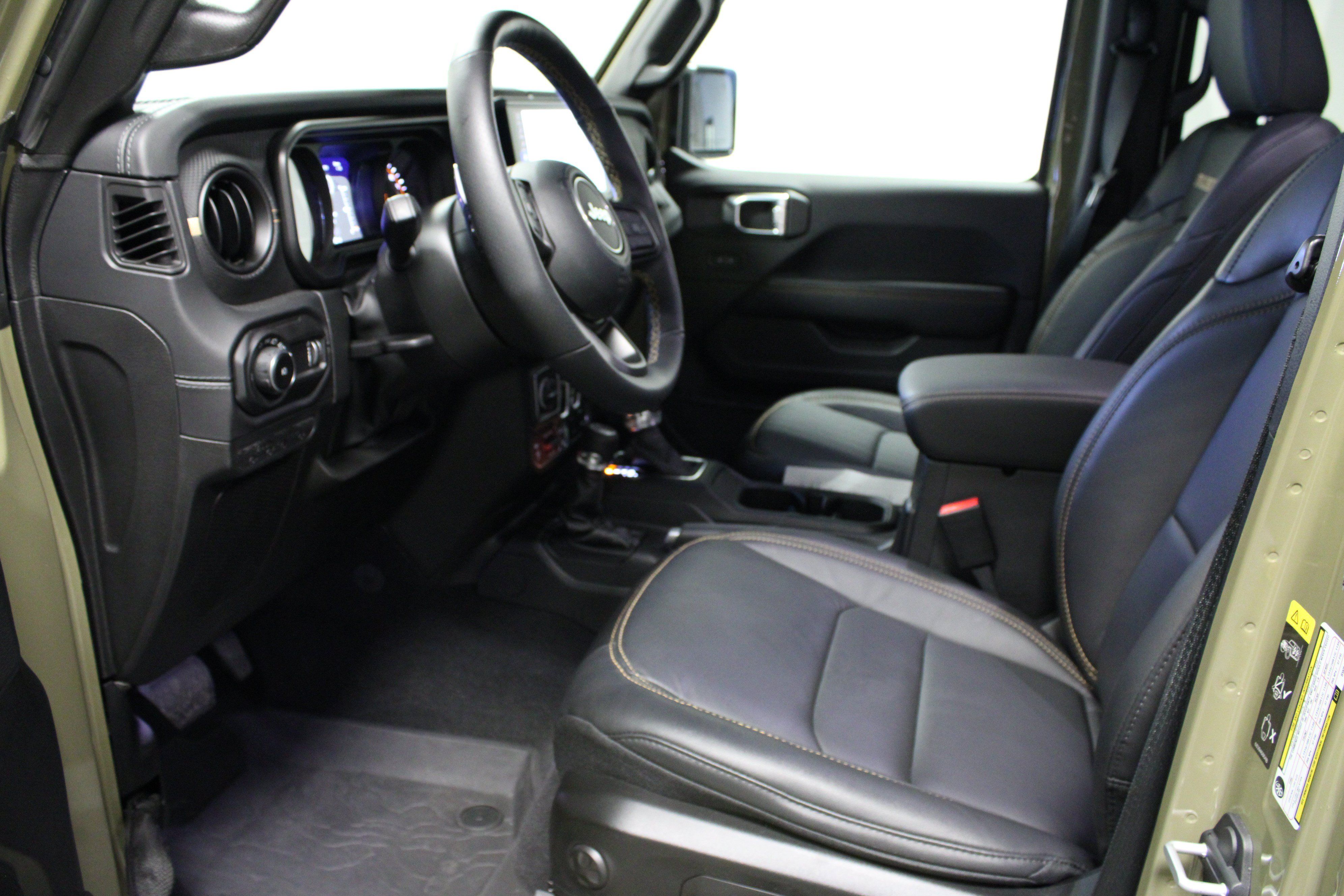 Used 2025 Jeep Wrangler Unlimited Rubicon 392 AWD/4WD image 17
