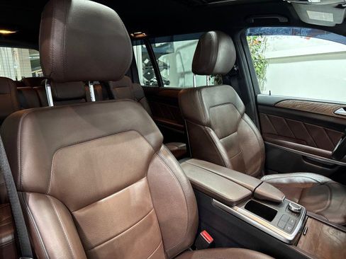 Used 2013 Mercedes-Benz GL 450 4MATIC w/ Premium 1 Pkg image 53