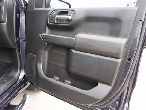 Used 2022 Chevrolet Silverado 1500 Custom image 22