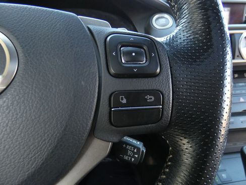 Used 2017 Lexus RC 200t image 65