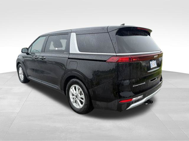 Used 2022 Kia Carnival LX FWD image 5