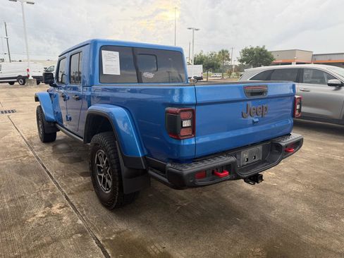 Used 2024 Jeep Gladiator Rubicon AWD/4WD image 3