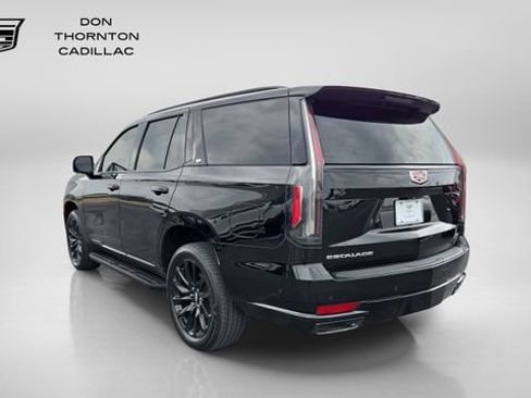 Used 2023 Cadillac Escalade Sport AWD/4WD image 3