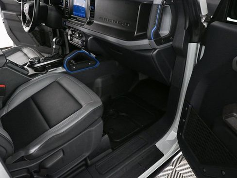 Used 2021 Ford Bronco Black Diamond image 21