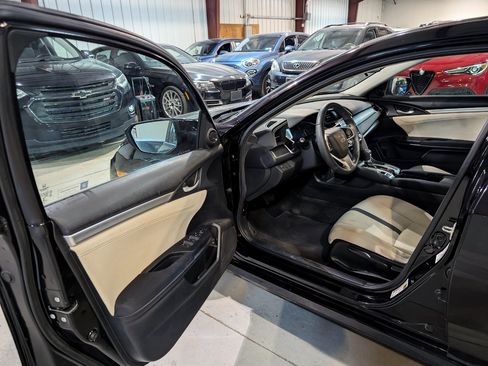 Used 2016 Honda Civic EX image 12