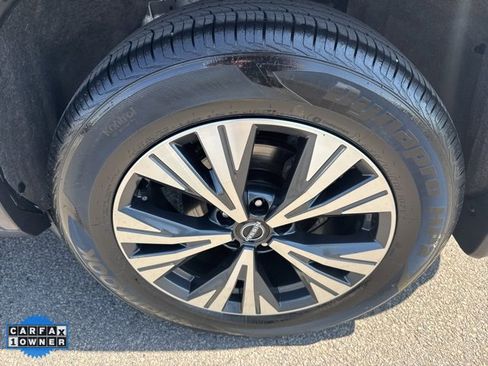 Certified 2022 Nissan Rogue SV image 32