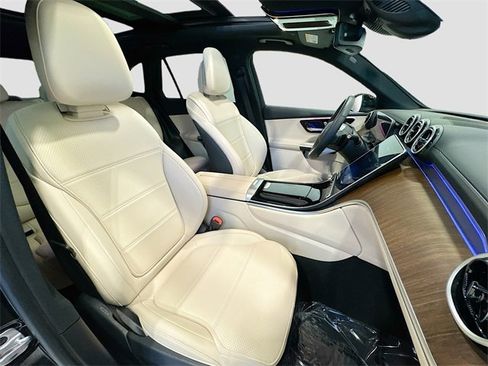 Certified 2024 Mercedes-Benz GLC 300 4MATIC image 29