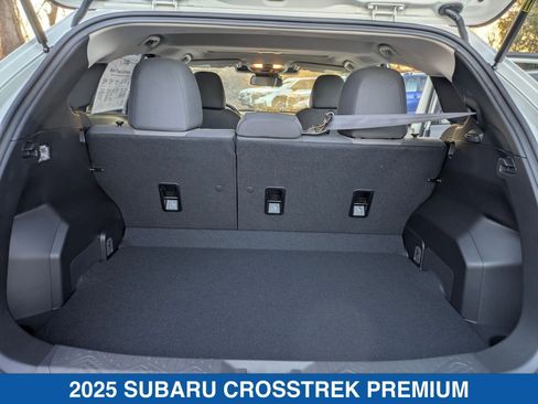 Certified 2025 Subaru Crosstrek 2.0i Premium image 36