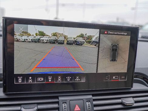 Certified 2025 Audi Q5 2.0T Premium Plus w/ Premium Plus Package image 14