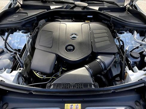 Certified 2025 Mercedes-Benz GLC 300 4MATIC image 32