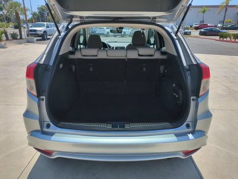 Used 2019 Honda HR-V Touring image 29