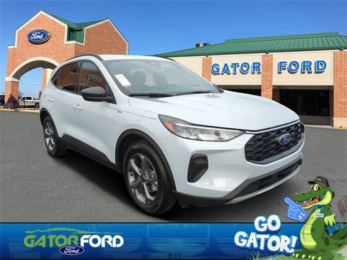 Used 2025 Ford Escape ST-Line image 1