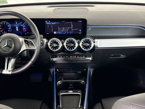 Certified 2025 Mercedes-Benz GLB 250 4MATIC image 14